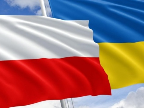 fmcloud.fm Deploys to Warsaw, in Support of the Ukrainian Resistance